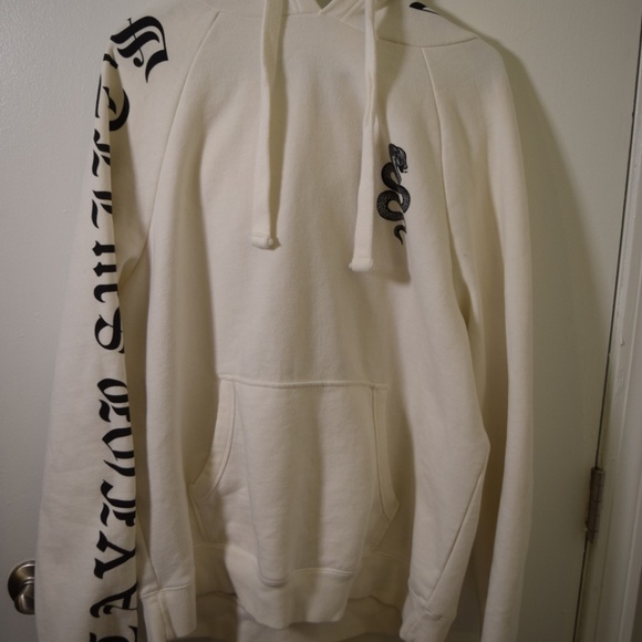 Taylor Swift Reputation Tour Sweatshirt - Picture 2 of 12